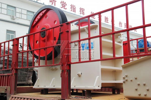 一帆機械顎式破碎機發貨 一帆機械顎式破碎機發貨